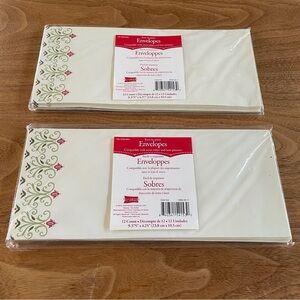 NIP 24 holiday themed envelopes ￼